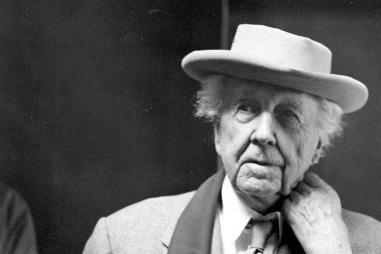 Frank Lloyd Wright | AMERICAN ARCHITECT AND DESIGNER